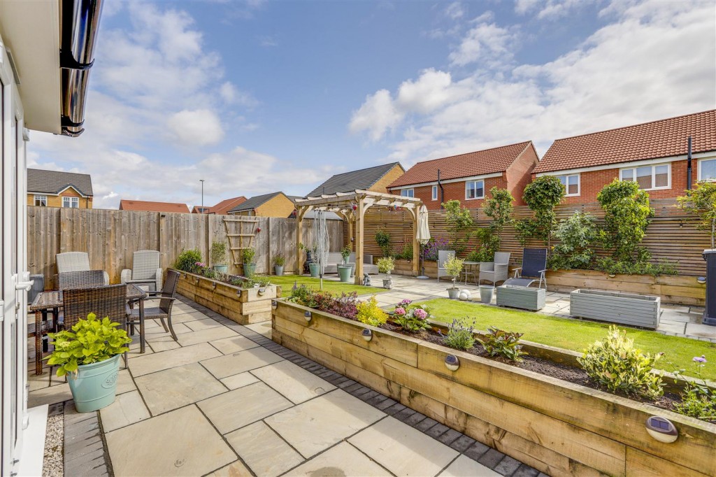 Griffon Drive, Hucknall, Nottinghamshire, NG15 6XH