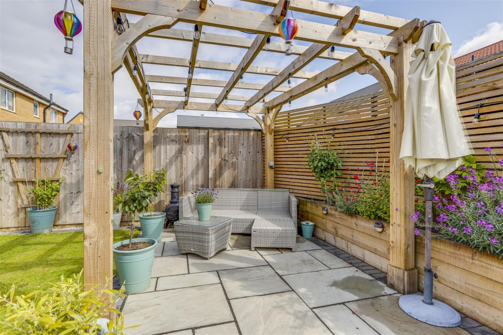 Griffon Drive, Hucknall, Nottinghamshire, NG15 6XH