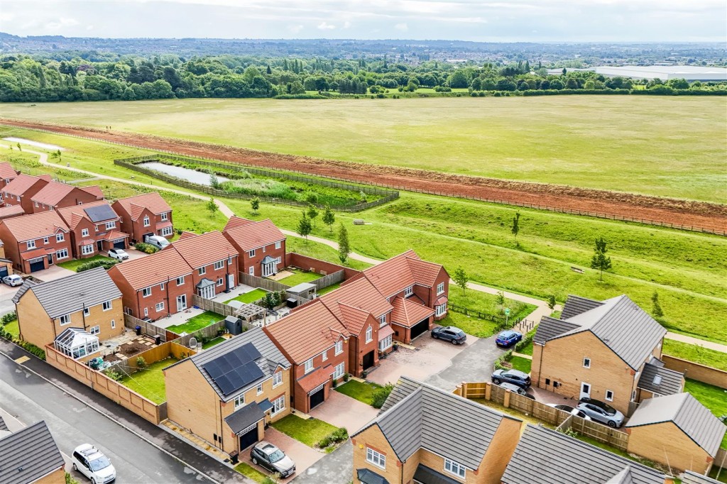 Griffon Drive, Hucknall, Nottinghamshire, NG15 6XH