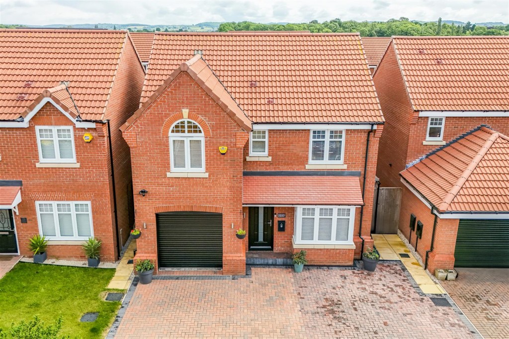 Griffon Drive, Hucknall, Nottinghamshire, NG15 6XH