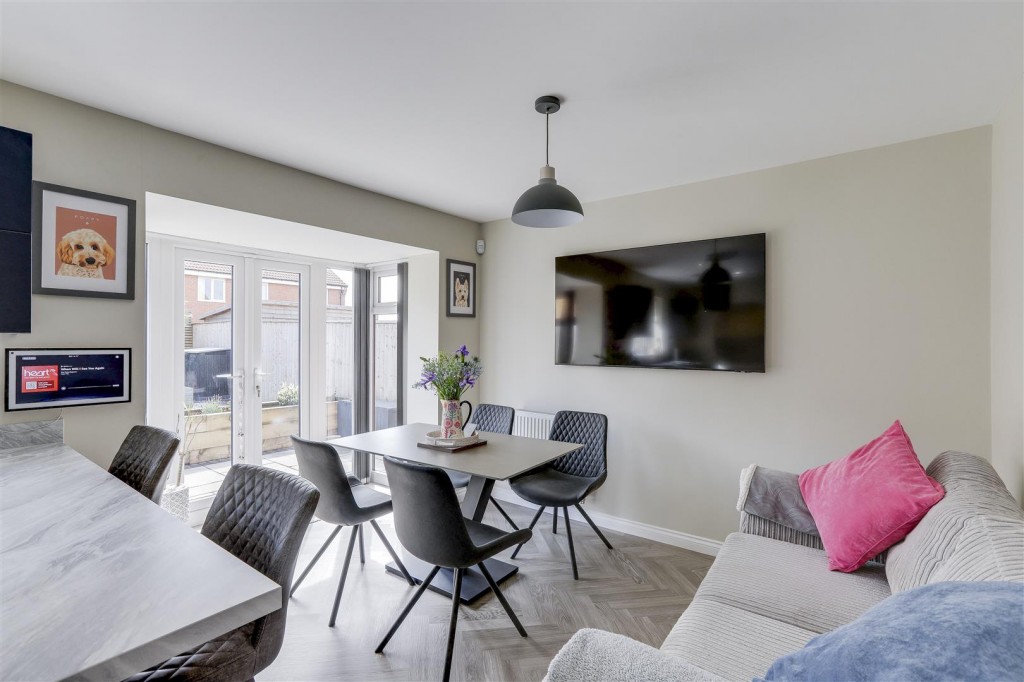 Griffon Drive, Hucknall, Nottinghamshire, NG15 6XH