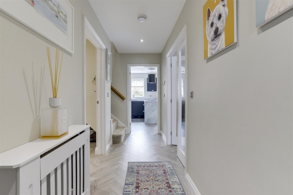 Griffon Drive, Hucknall, Nottinghamshire, NG15 6XH