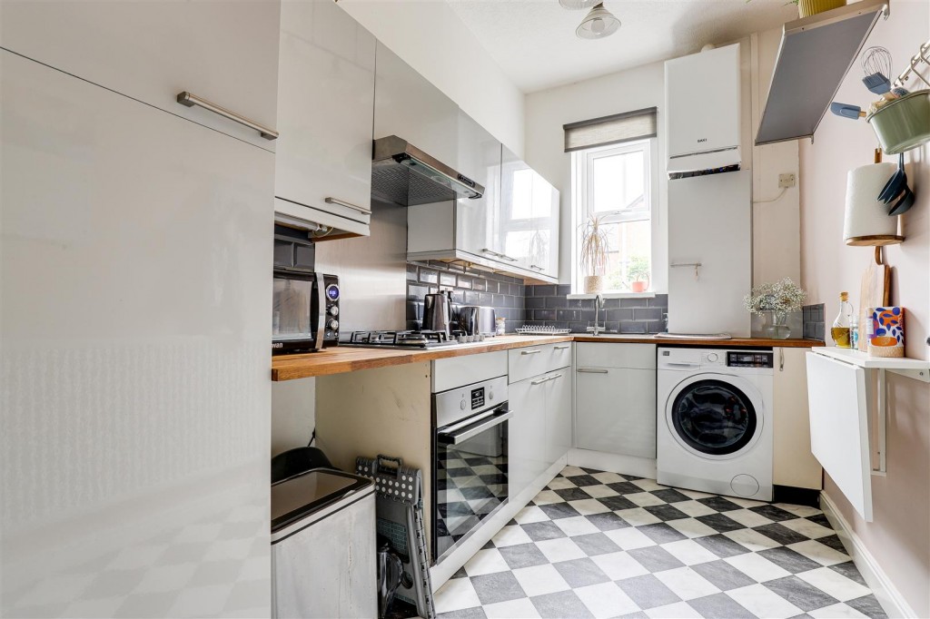 Millicent Road, West Bridgford, Nottinghamshire, NG2 7LD
