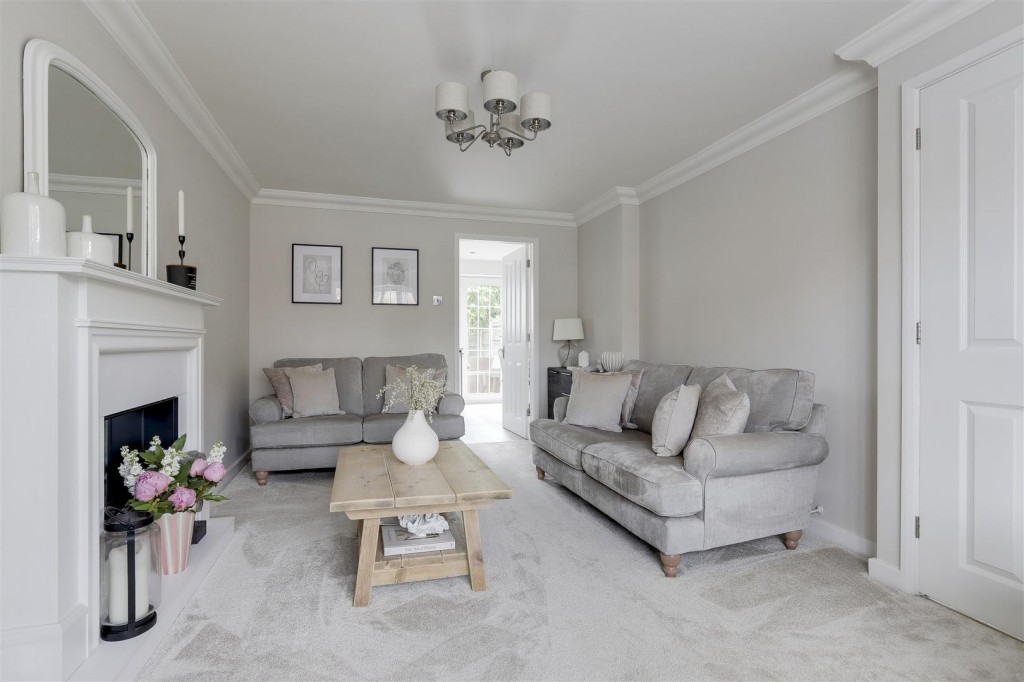 Shilling Way, Long Eaton, Derbyshire, NG10 3QN