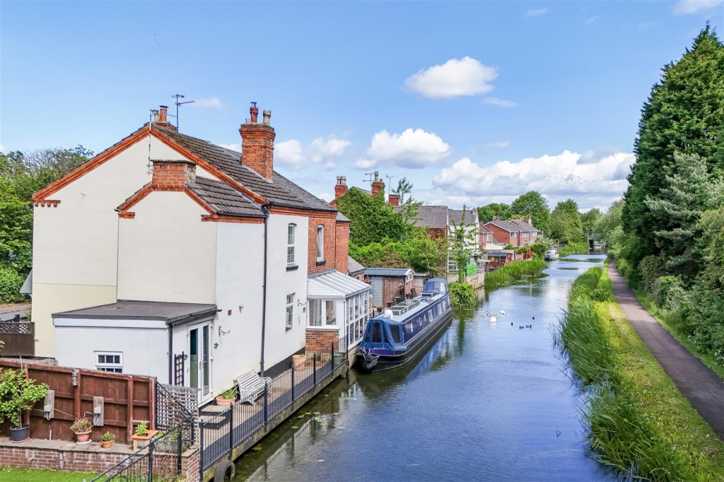 Longmoor Lane, Sandiacre, Nottinghamshire, NG10 5JJ