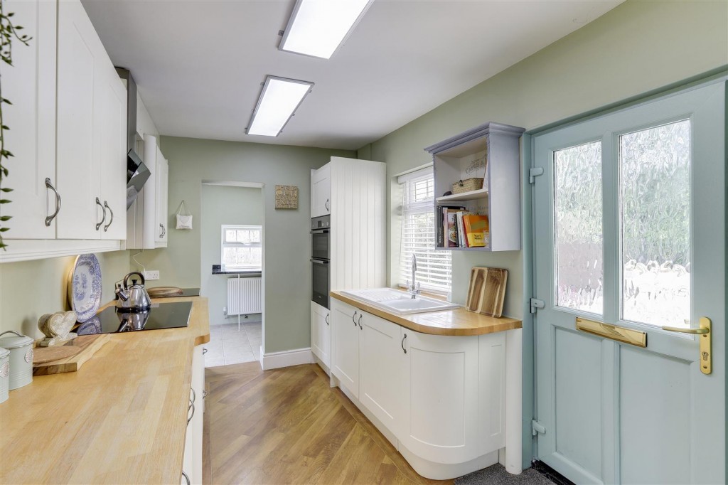 Longmoor Lane, Sandiacre, Nottinghamshire, NG10 5JJ