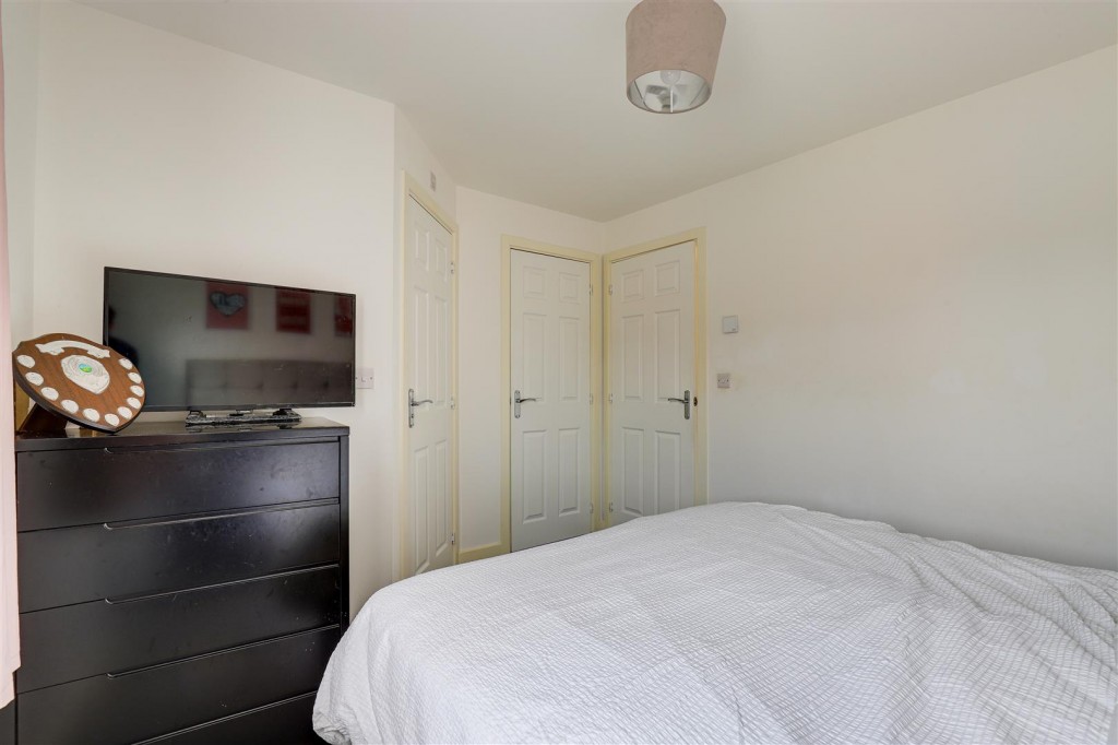 Turner Grove, Hucknall, Nottinghamshire, NG15 6XE