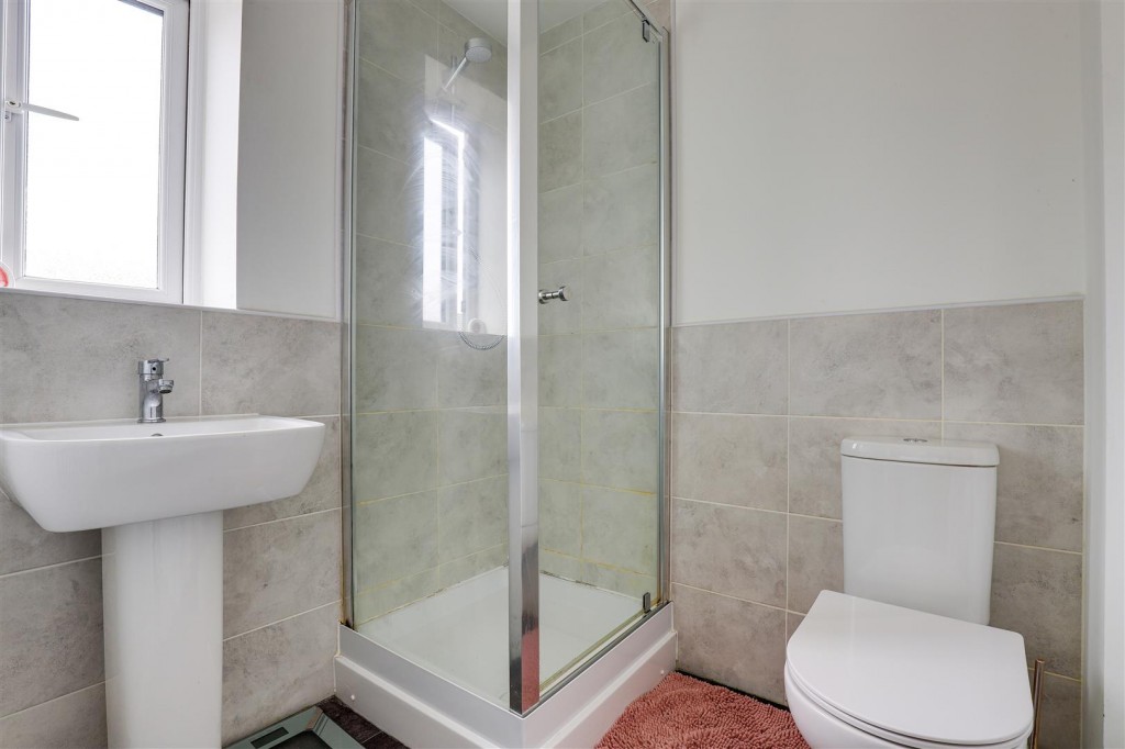 Turner Grove, Hucknall, Nottinghamshire, NG15 6XE