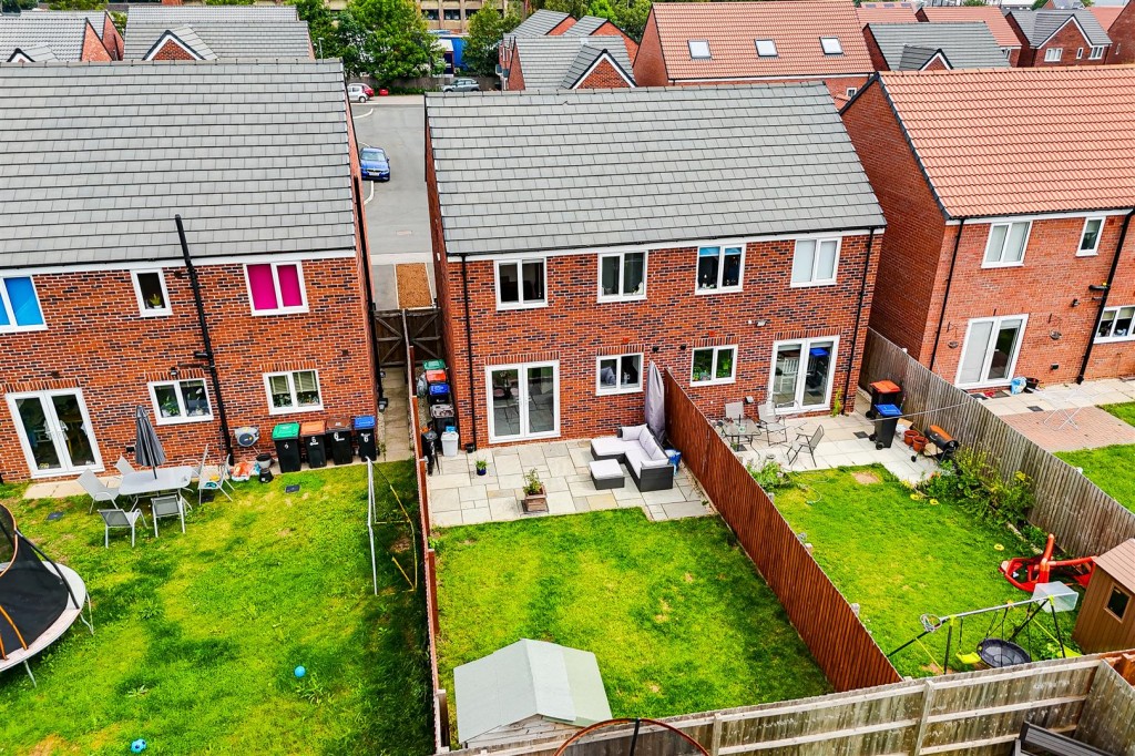 Turner Grove, Hucknall, Nottinghamshire, NG15 6XE