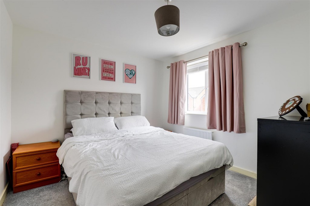 Turner Grove, Hucknall, Nottinghamshire, NG15 6XE