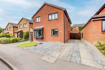 Barling Drive, Ilkeston, Derbyshire, DE7 9JA