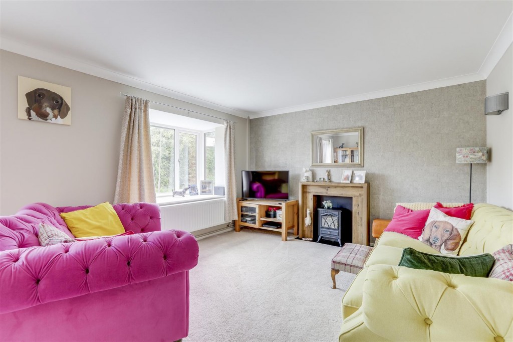 Barling Drive, Ilkeston, Derbyshire, DE7 9JA