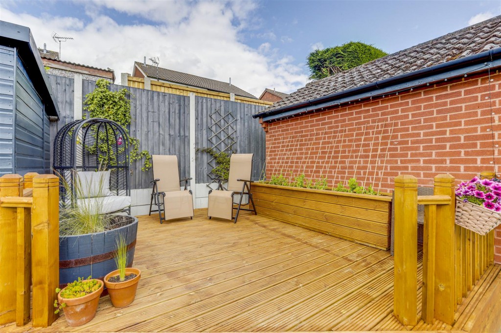Barling Drive, Ilkeston, Derbyshire, DE7 9JA