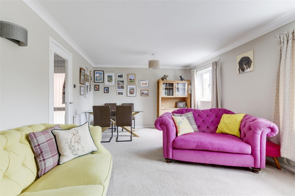 Barling Drive, Ilkeston, Derbyshire, DE7 9JA
