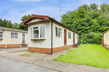Clifton Lane, Wilford, Nottinghamshire, NG11 7ES