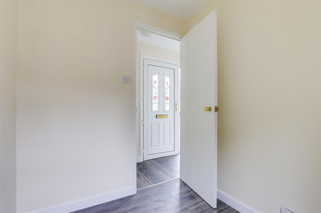 Clifton Lane, Wilford, Nottinghamshire, NG11 7ES