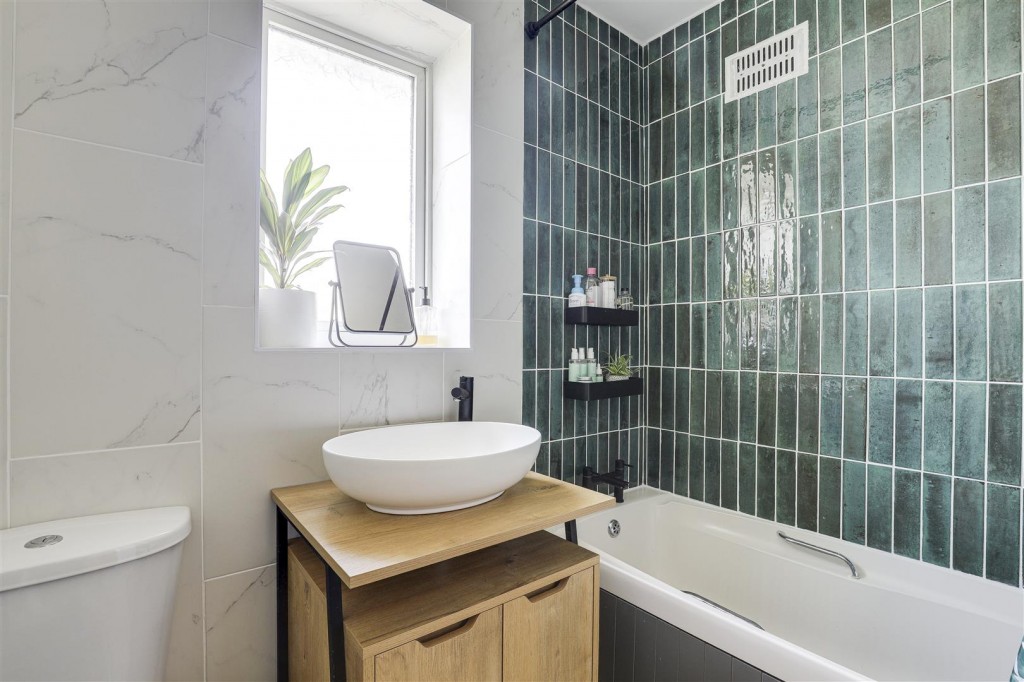 Birchfield Road, Arnold, Nottinghamshire, NG5 8BP