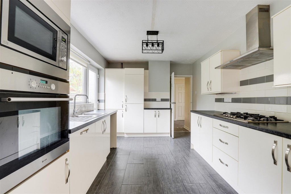 Ardleigh Close, Rise Park, Nottinghamshire, NG5 5AX