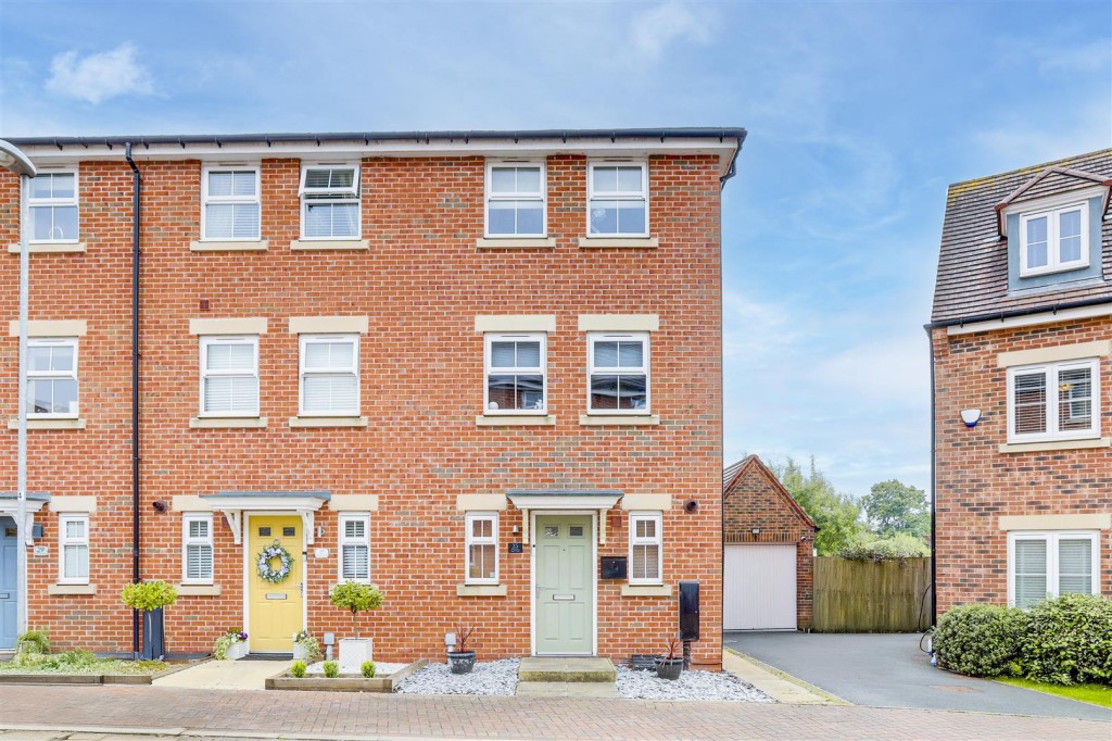 Kestrel Grove, Hucknall, Nottinghamshire, NG15 6UU