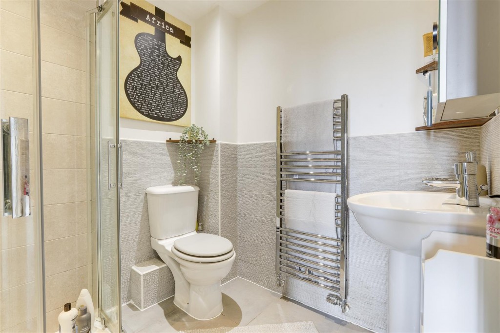 Kestrel Grove, Hucknall, Nottinghamshire, NG15 6UU