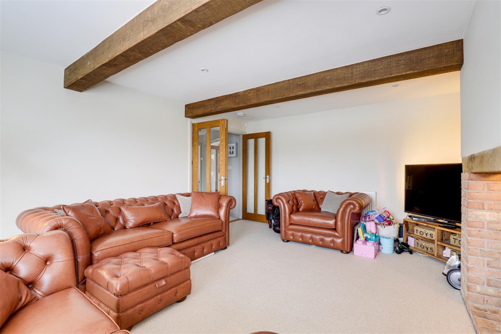 Main Street, Woodborough, Nottinghamshire, NG14 6DD