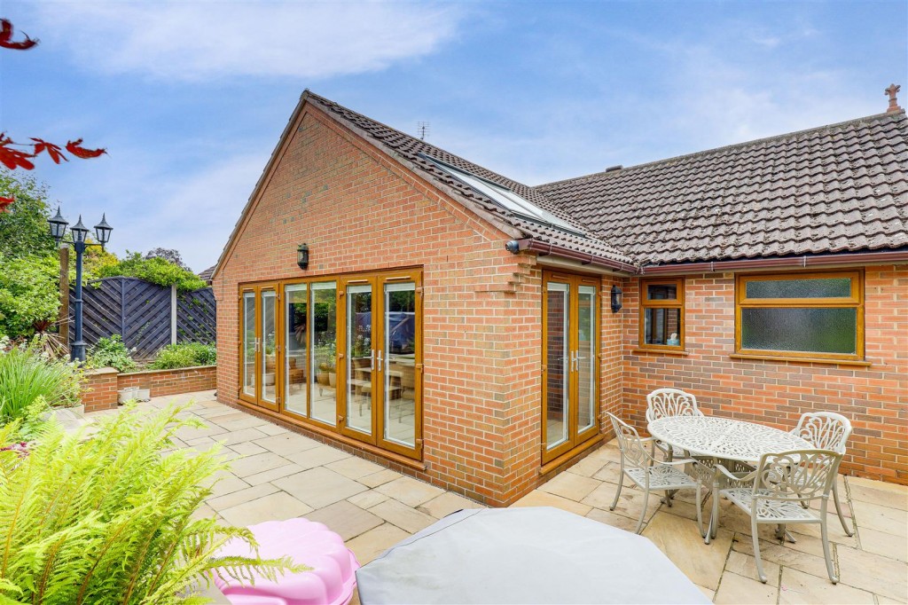 Main Street, Woodborough, Nottinghamshire, NG14 6DD