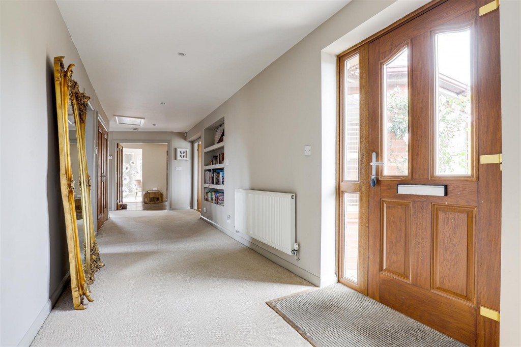 Main Street, Woodborough, Nottinghamshire, NG14 6DD