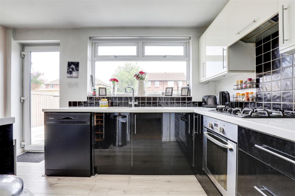 Galway Road, Arnold, Nottinghamshire, NG5 7AY