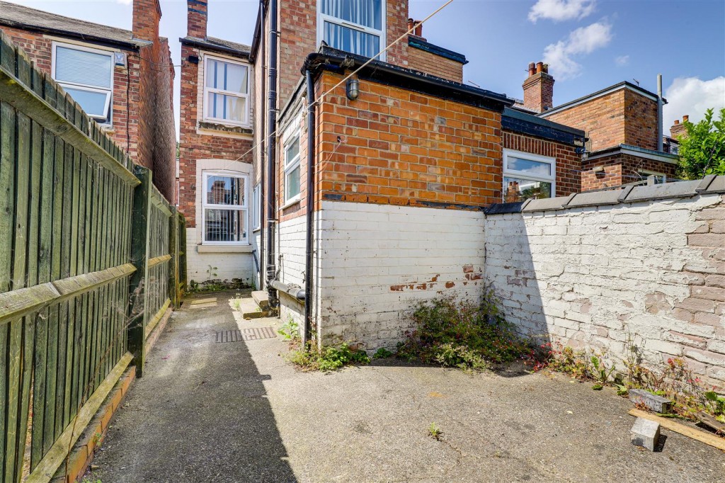 Loughborough Avenue, Sneinton, Nottinghamshire, NG2 4LP