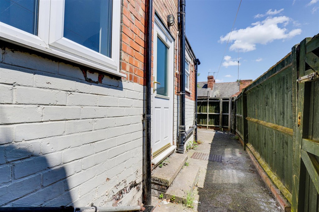 Loughborough Avenue, Sneinton, Nottinghamshire, NG2 4LP