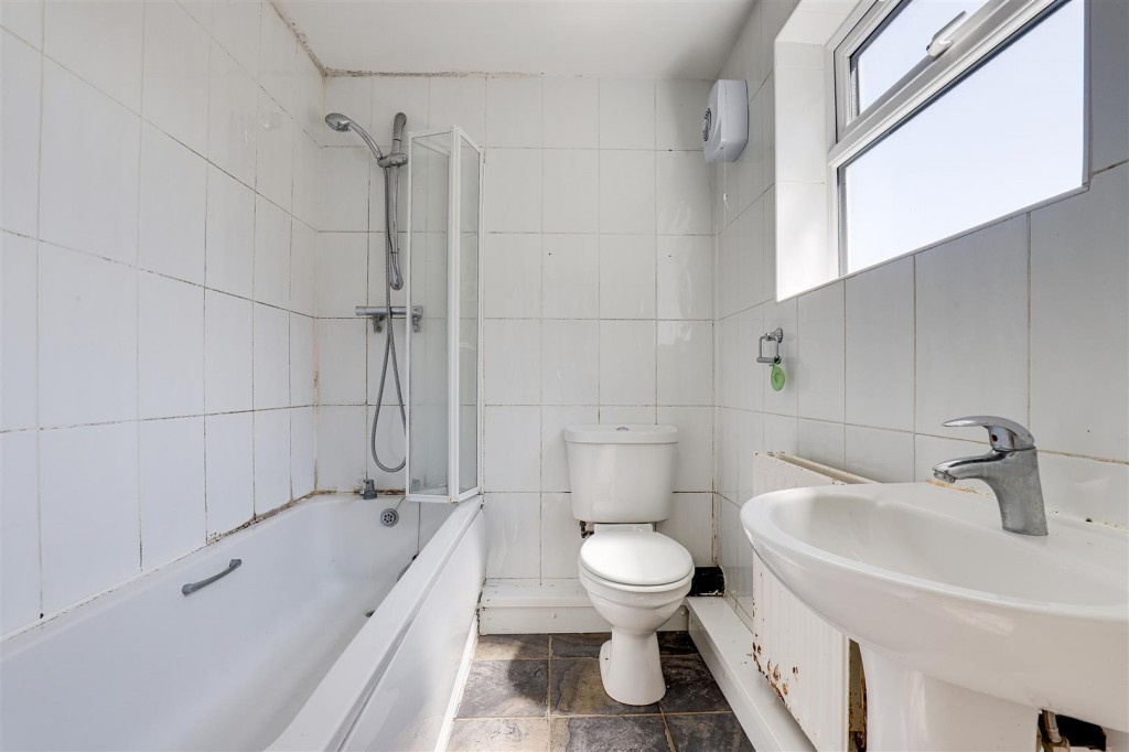 Loughborough Avenue, Sneinton, Nottinghamshire, NG2 4LP