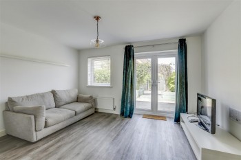 Woodpecker Close, West Bridgford, Nottingham, NG2 7YX