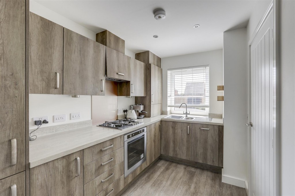 Woodpecker Close, West Bridgford, Nottingham, NG2 7YX