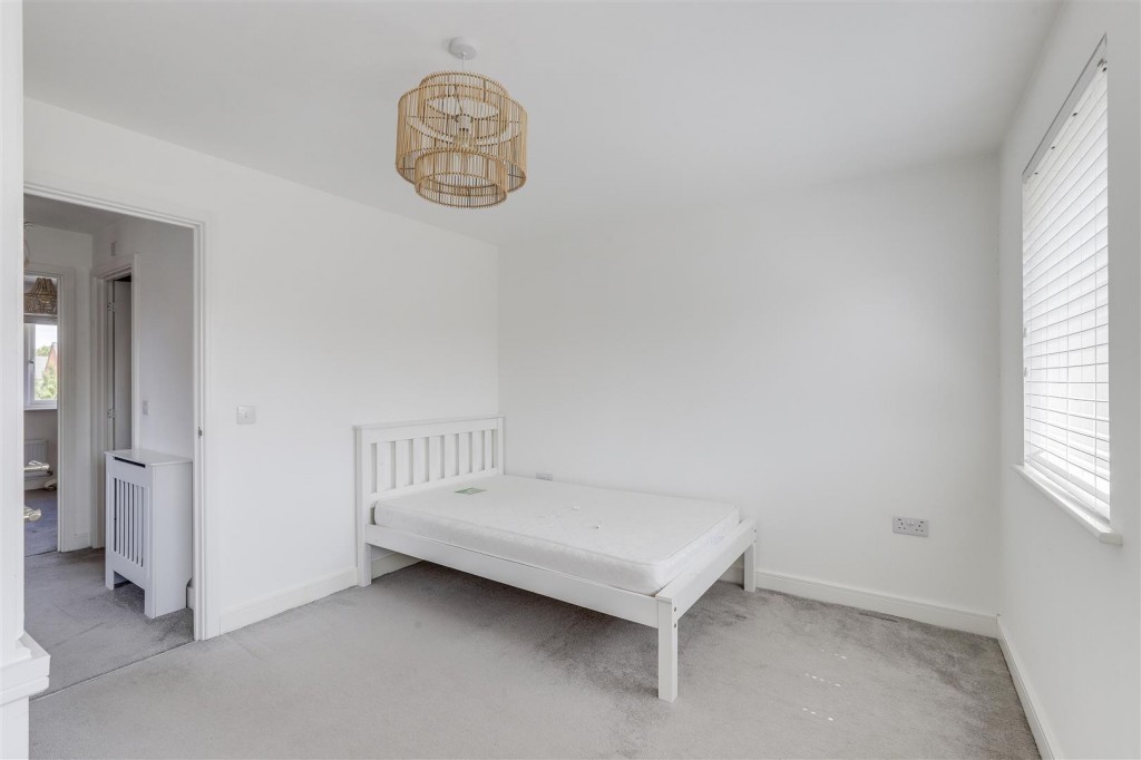 Woodpecker Close, West Bridgford, Nottingham, NG2 7YX