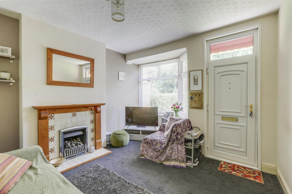 Carlton Road, Carlton, Nottinghamshire, NG3 7AF