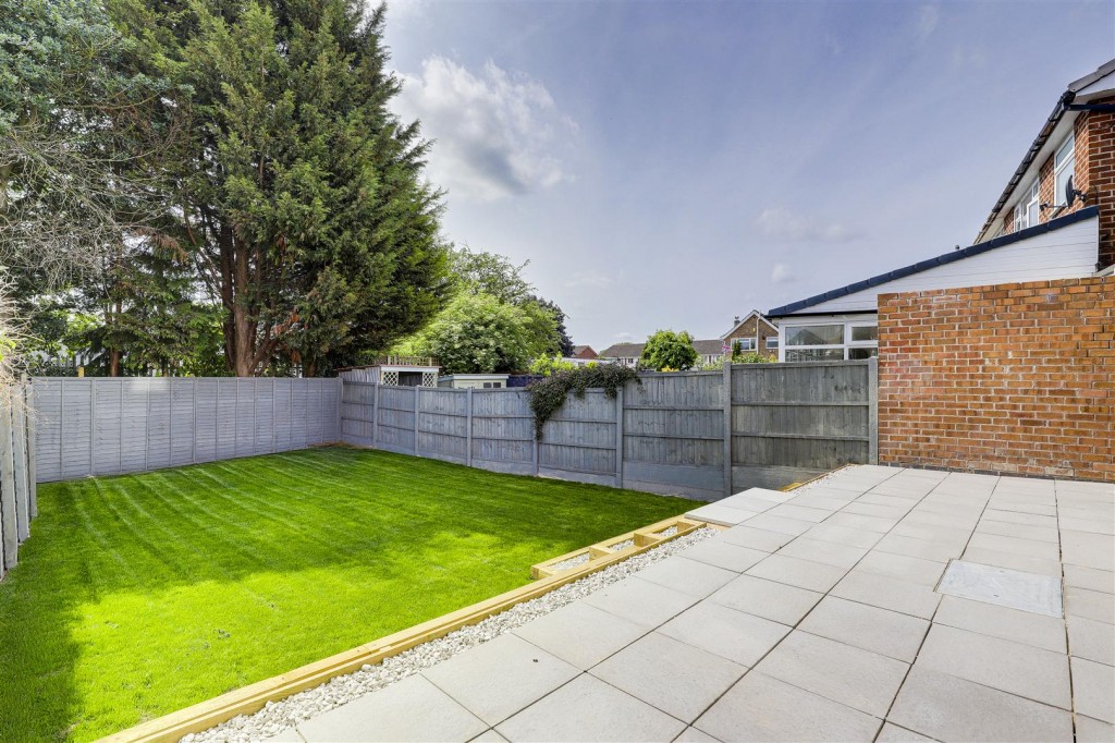 Oakleys Road, Long Eaton, Nottinghamshire, NG10 1DQ