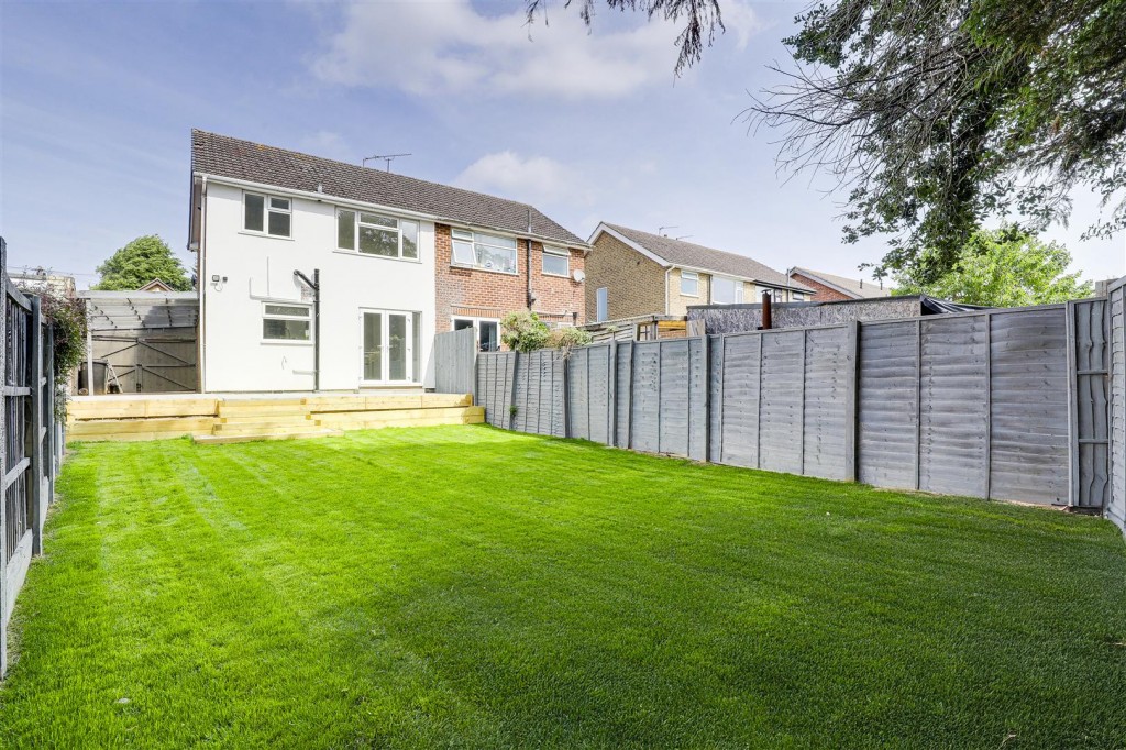 Oakleys Road, Long Eaton, Nottinghamshire, NG10 1DQ