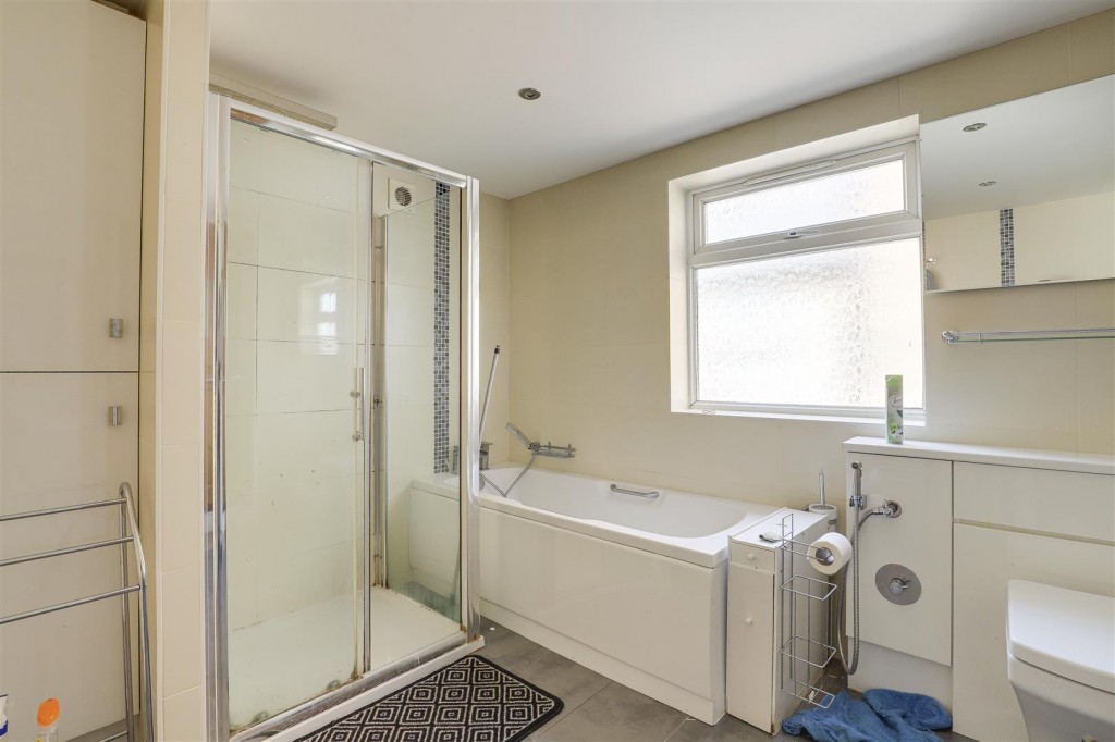 Colwick Road, Sneinton, Nottinghamshire, NG2 4AQ