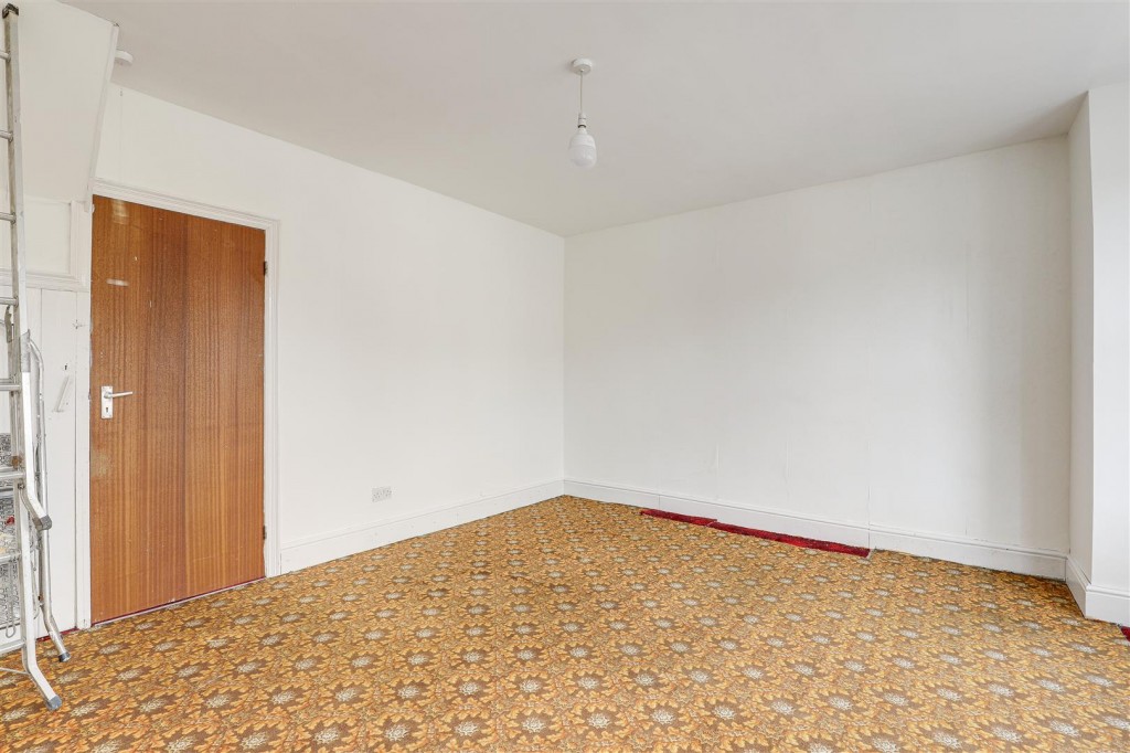 Colwick Road, Sneinton, Nottinghamshire, NG2 4AQ
