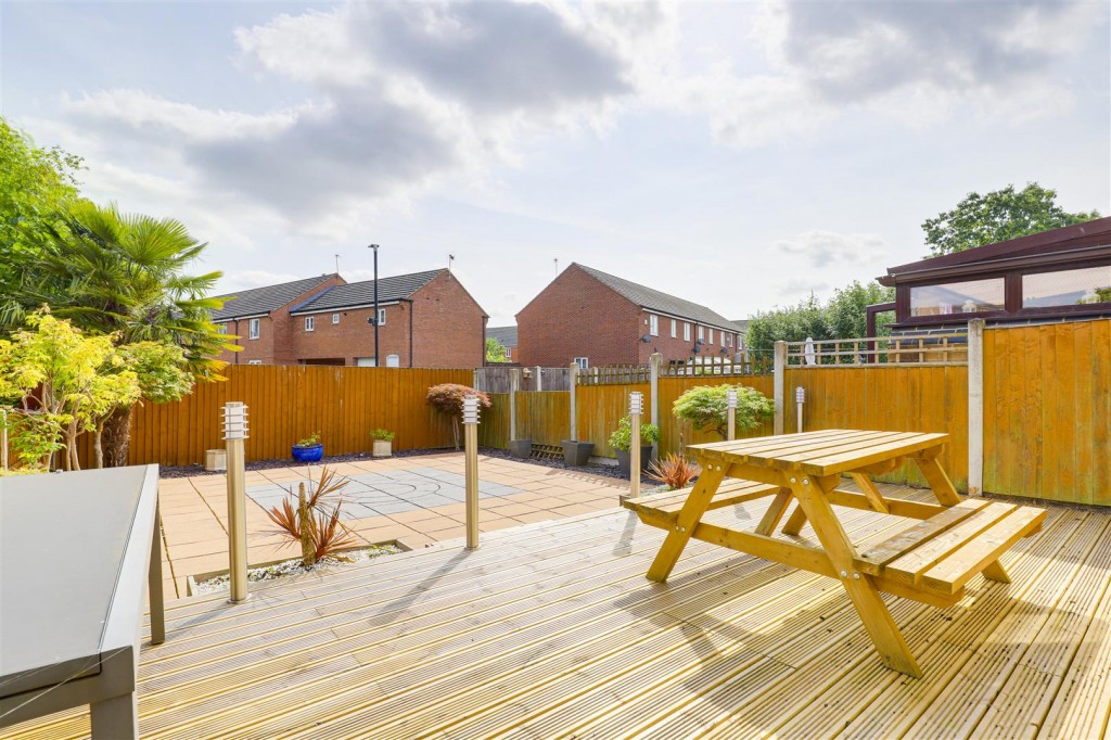 Keats Close, Long Eaton, Derbyshire, NG10 3LT