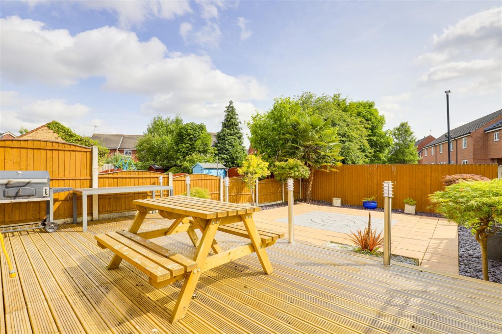 Keats Close, Long Eaton, Derbyshire, NG10 3LT
