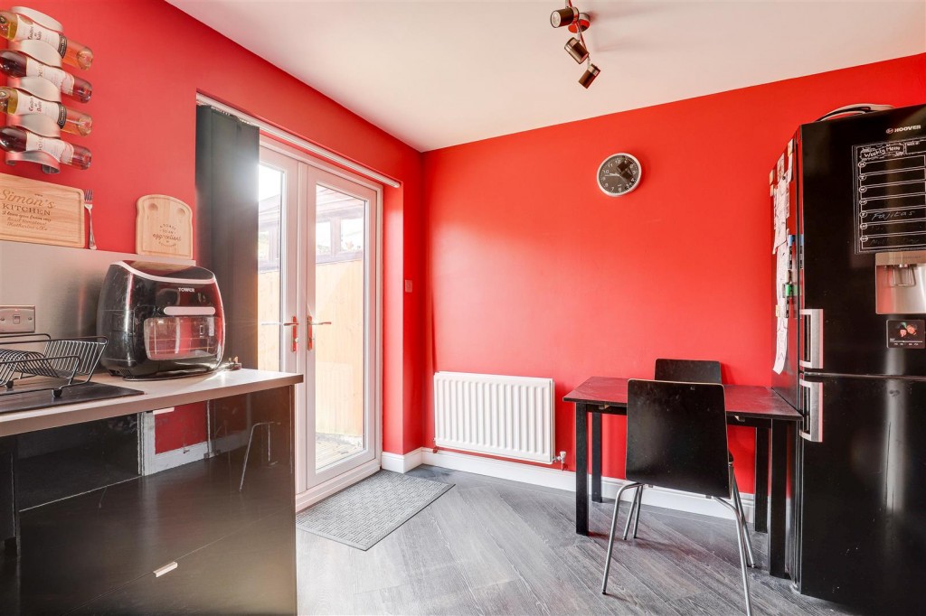 Keats Close, Long Eaton, Derbyshire, NG10 3LT