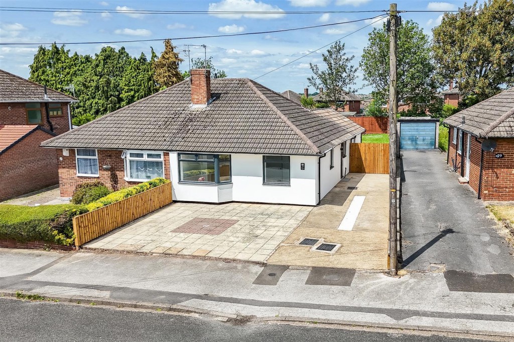 Clarborough Drive, Arnold, Nottinghamshire, NG5 7LL