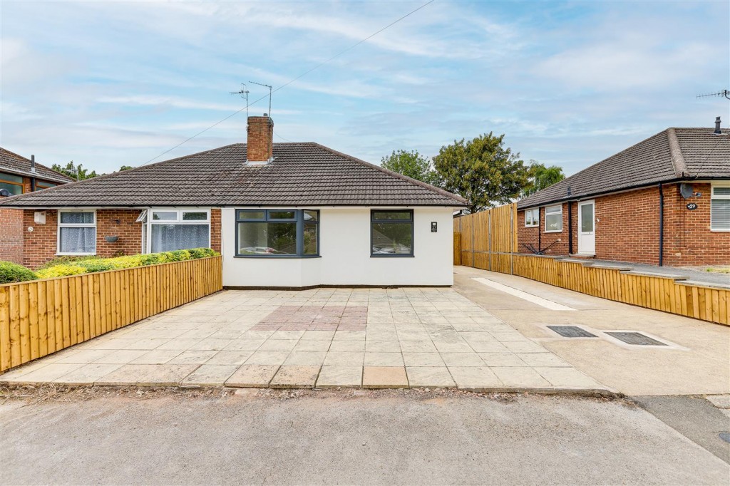 Clarborough Drive, Arnold, Nottinghamshire, NG5 7LL