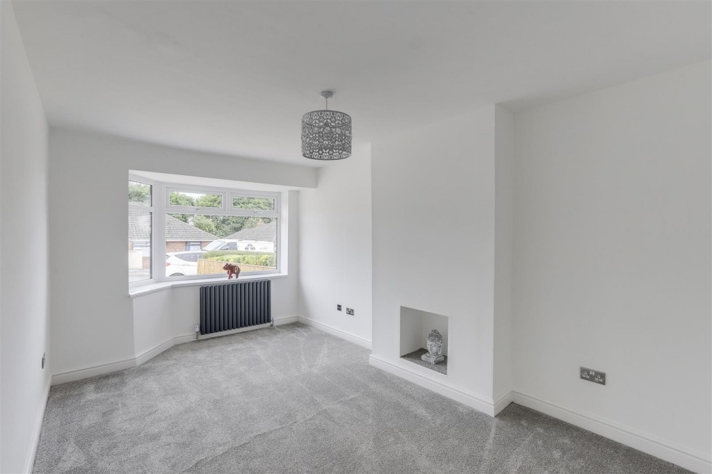 Clarborough Drive, Arnold, Nottinghamshire, NG5 7LL