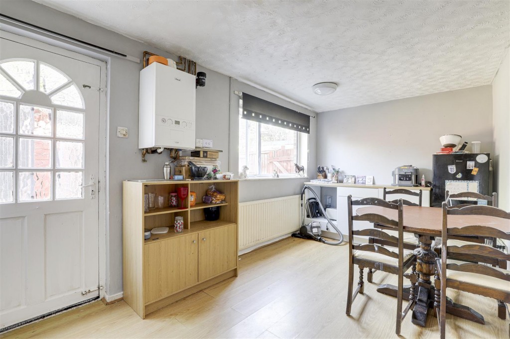 Oxengate, Arnold, Nottinghamshire, NG5 6FY