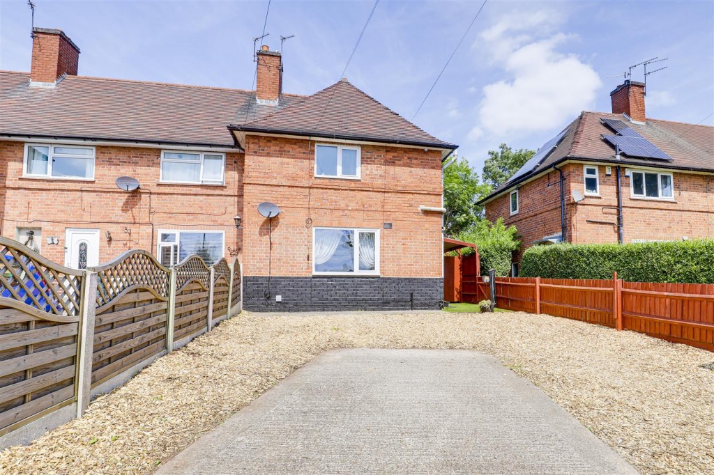Holcombe Close, Nottingham, Nottinghamshire, NG8 5NU