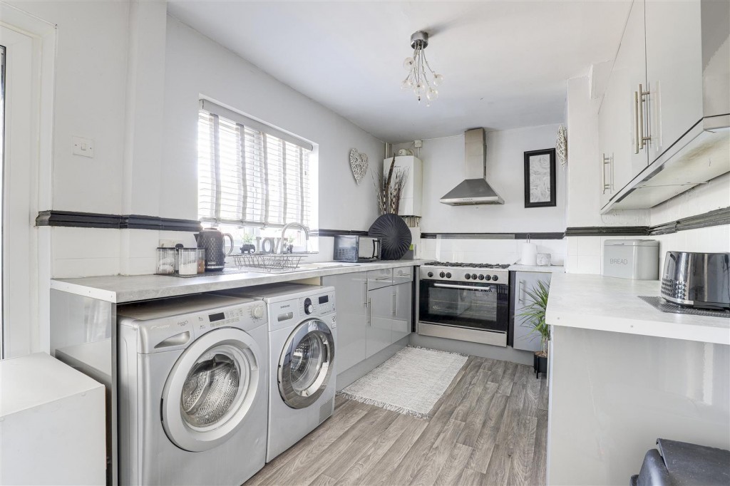 Holcombe Close, Nottingham, Nottinghamshire, NG8 5NU