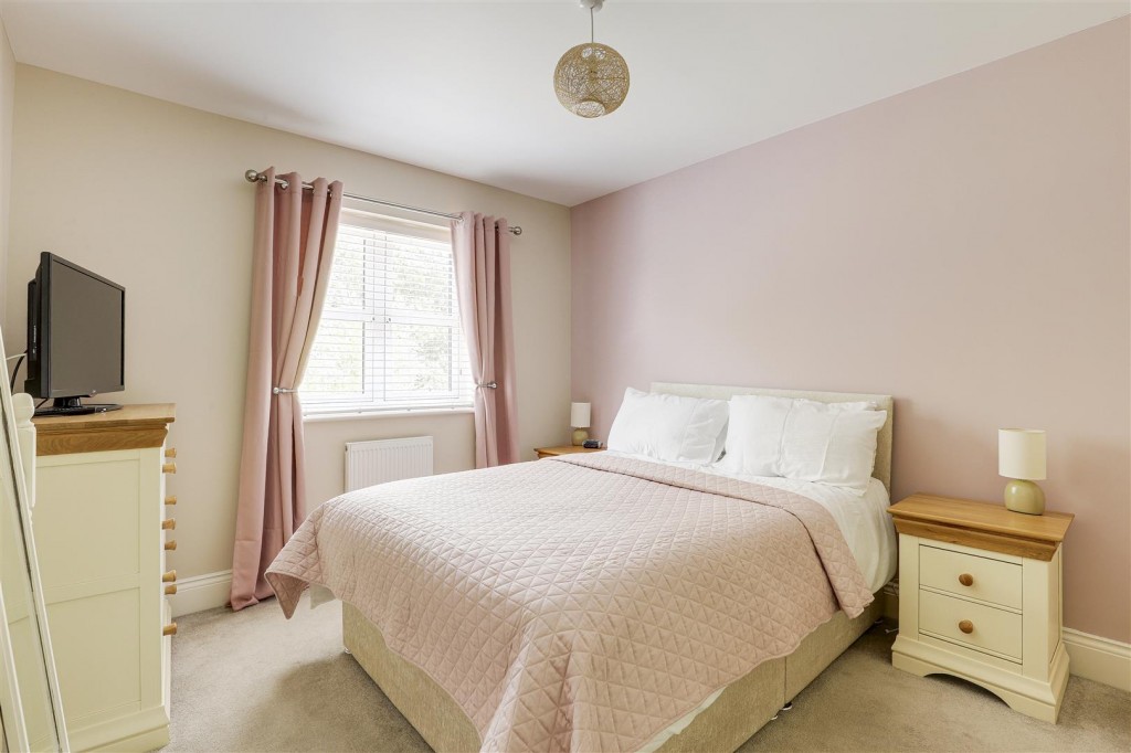 Bingham Close, Alfreton, Derbyshire, DE55 7QT