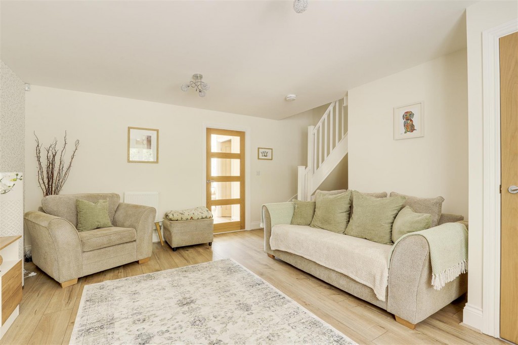 Bingham Close, Alfreton, Derbyshire, DE55 7QT